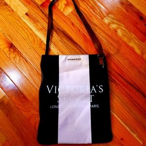 NEW Victoria's Secret Messenger Bag